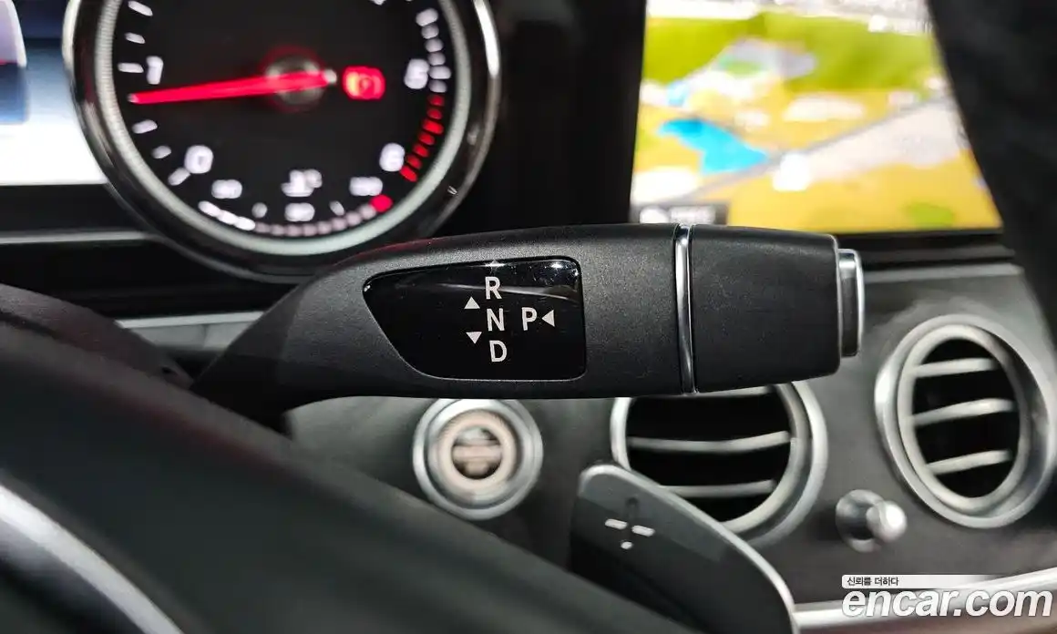 Mercedes-Benz E-Class 2017 1.9 Автомат в Москве № 194653, фото 11