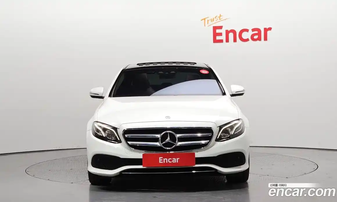 Mercedes-Benz E-Class 2017 1.9 Автомат в Москве № 194653, фото 4