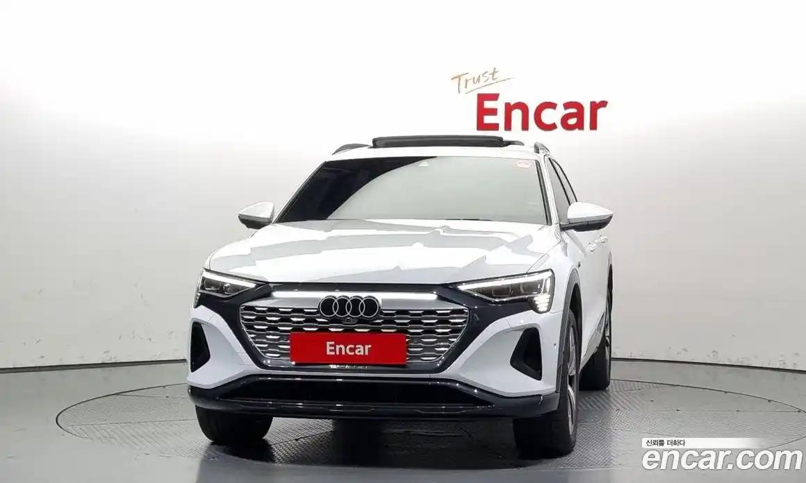 Audi Q8 e-tron 2024 0.3 Автомат в Москве № 195886, фото 4