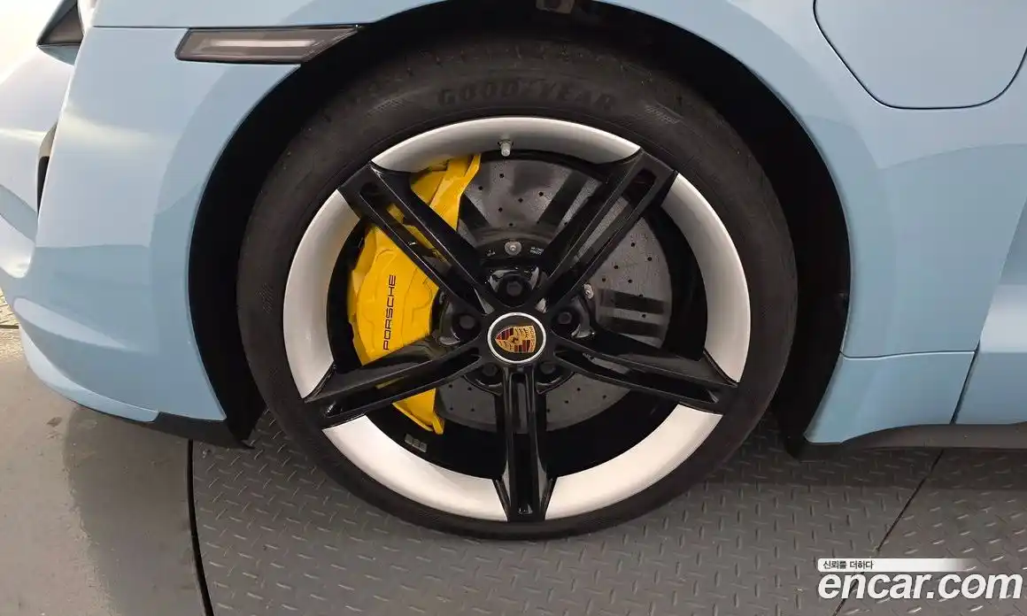 Porsche Taycan 2022 0.1 Автомат в Москве № 197458, фото 7