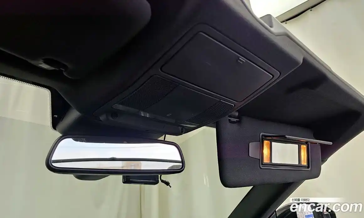 Land Rover Range-Rover Evoque 2017 2.0 Автомат в Москве № 198172, фото 4