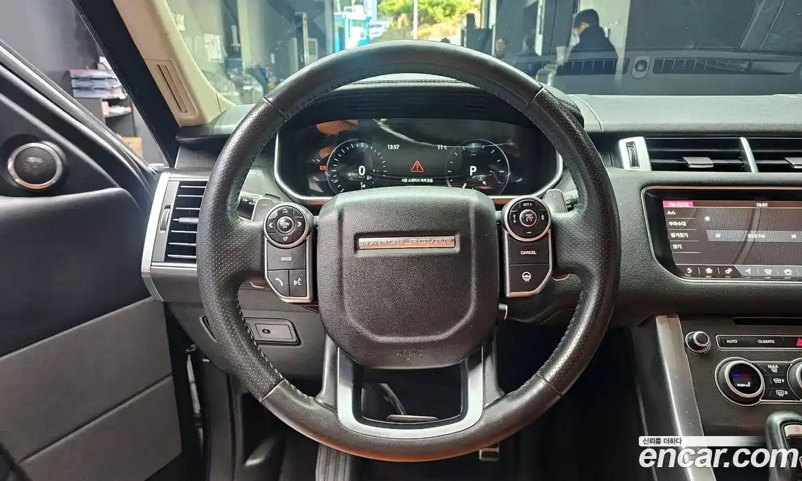 Land Rover Range-Rover Sport 2017 3.0 Автомат в Москве № 198174, фото 19