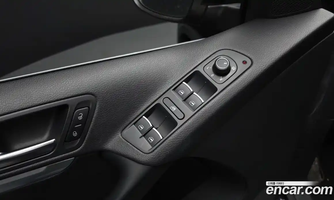 Volkswagen Tiguan 2016 2.0 Автомат в Москве № 199266, фото 11