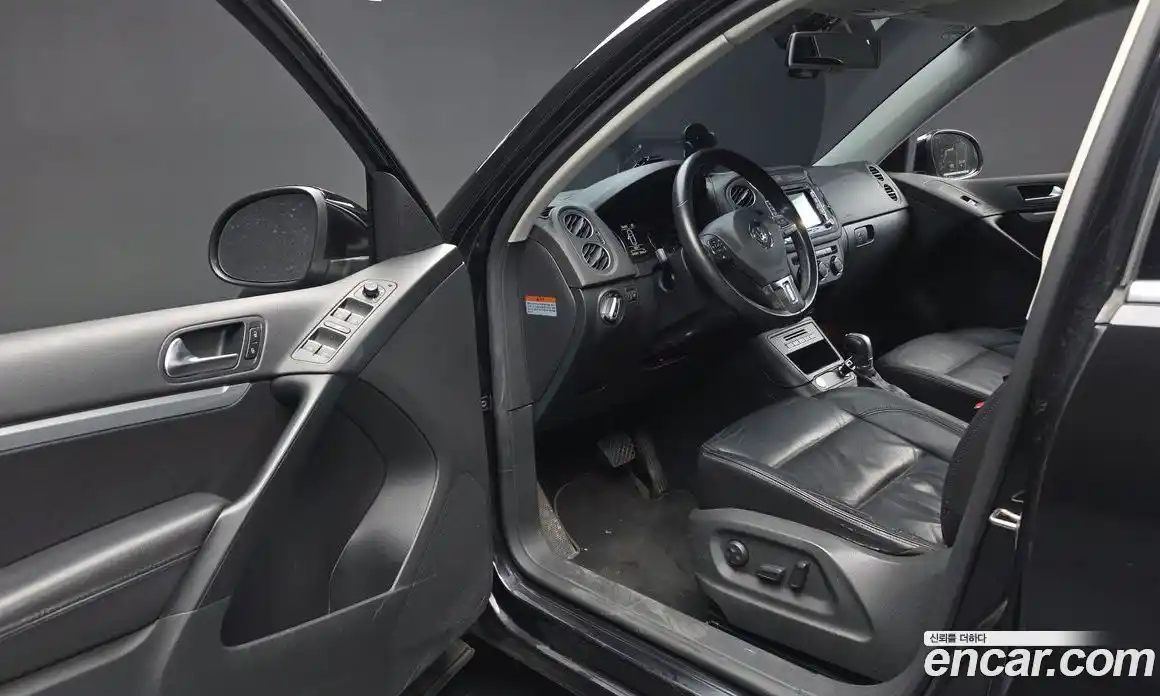 Volkswagen Tiguan 2016 2.0 Автомат в Москве № 199266, фото 12