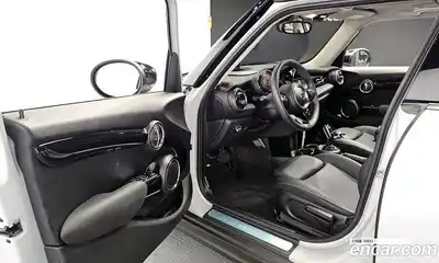 Mini Cooper 2020 1.5 Автомат в Москве № 200101, миниатюра 11