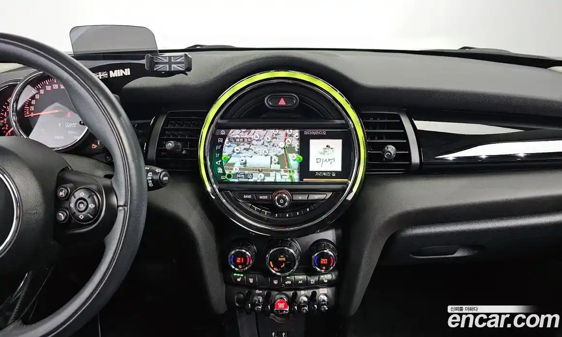 Mini Cooper 2020 1.5 Автомат в Москве № 200101, фото 14