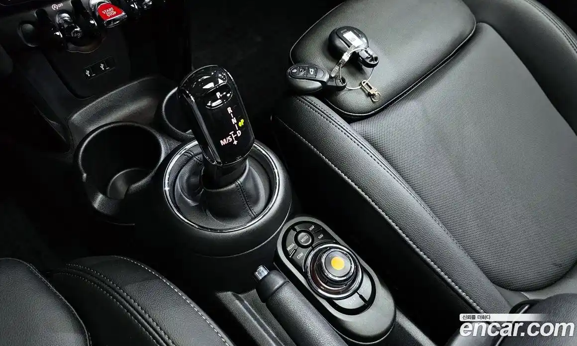 Mini Cooper 2020 1.5 Автомат в Москве № 200101, фото 9