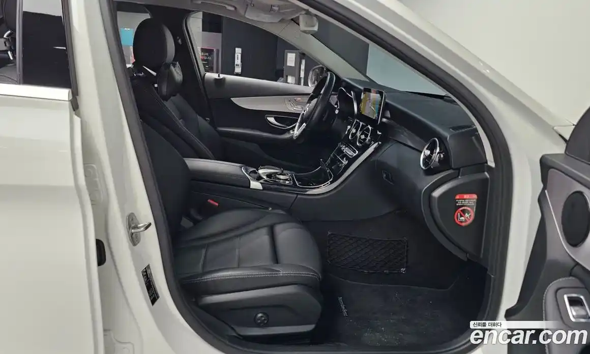 Mercedes-Benz C-Class 2020 2.0 Автомат в Москве № 204057, фото 20