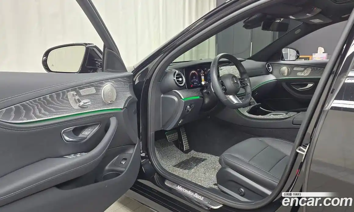 Mercedes-Benz E-Class 2022 2.0 Автомат в Москве № 204400, фото 11