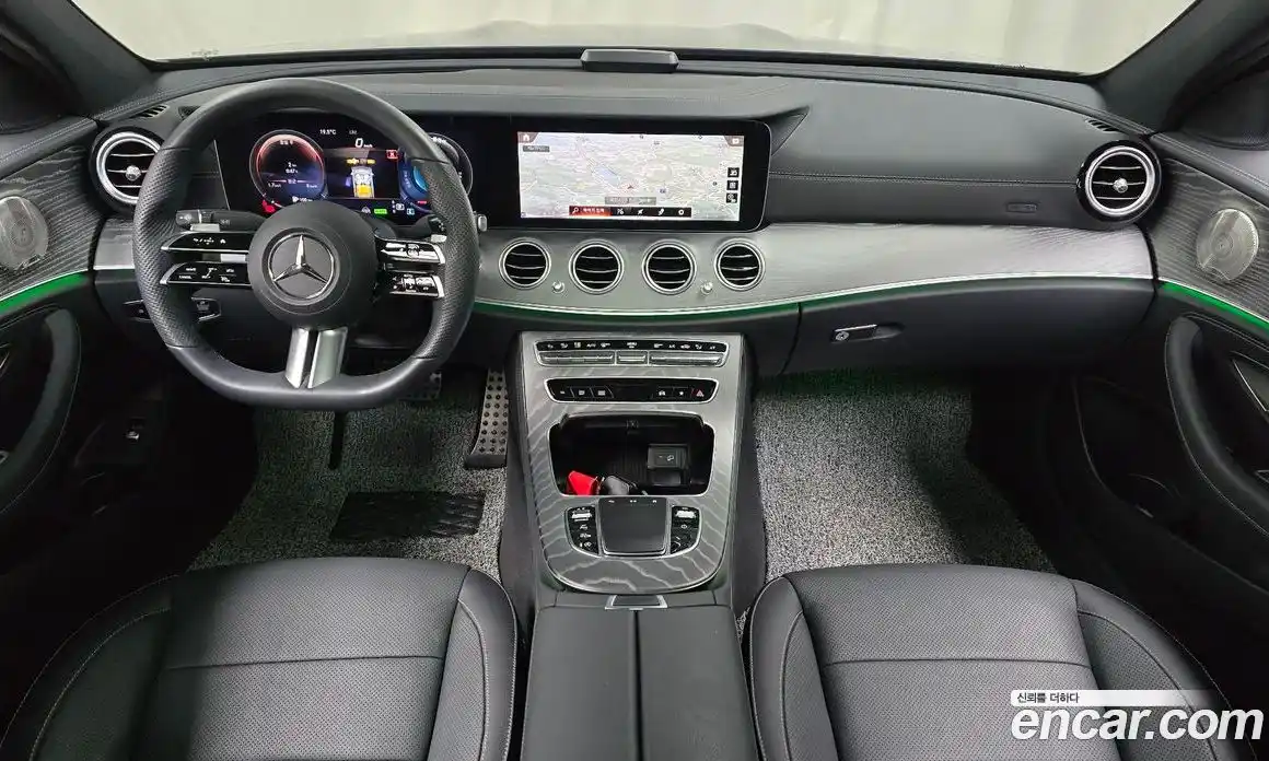 Mercedes-Benz E-Class 2022 2.0 Автомат в Москве № 204400, фото 19