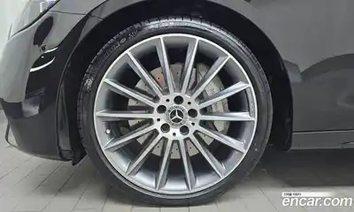 Mercedes-Benz E-Class 2022 2.0 Автомат в Москве № 204400, миниатюра 6