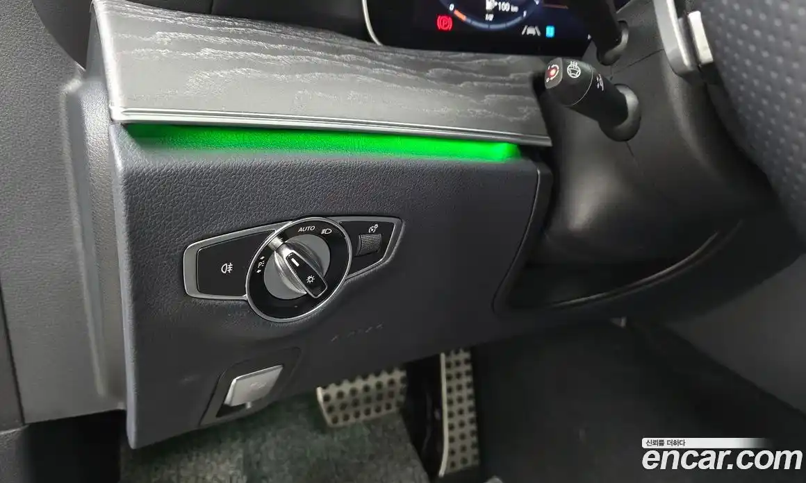 Mercedes-Benz E-Class 2022 2.0 Автомат в Москве № 204400, фото 9