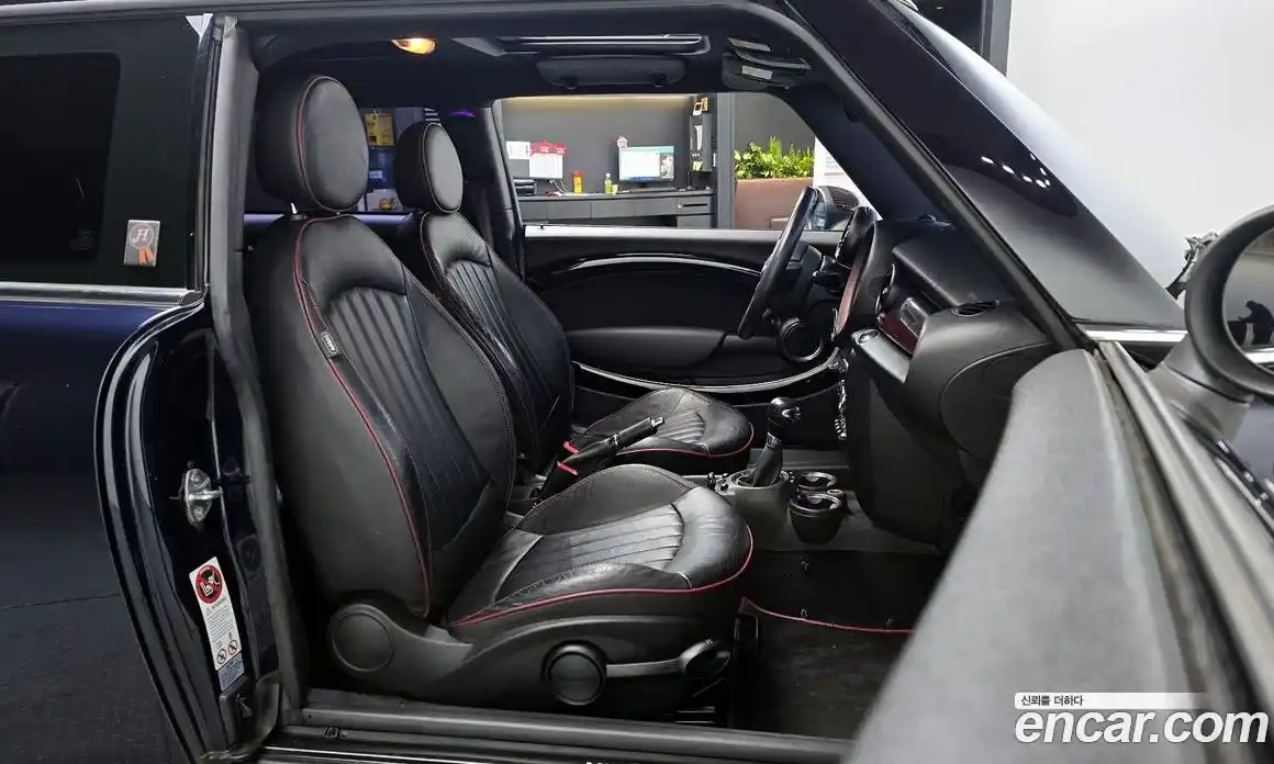 Mini Clubman 2012 1.6 Автомат в Москве № 205570, фото 11