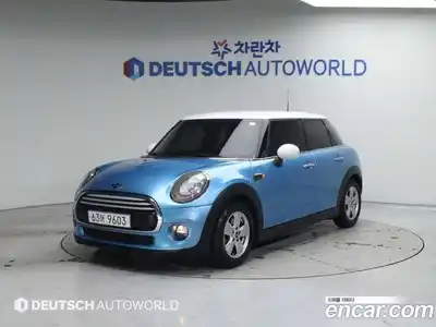 Mini Cooper, 2015