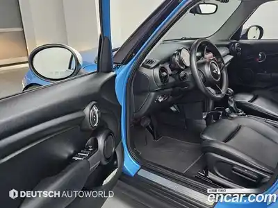 Mini Cooper 2015 1.5 Автомат в Москве № 211059, миниатюра 11