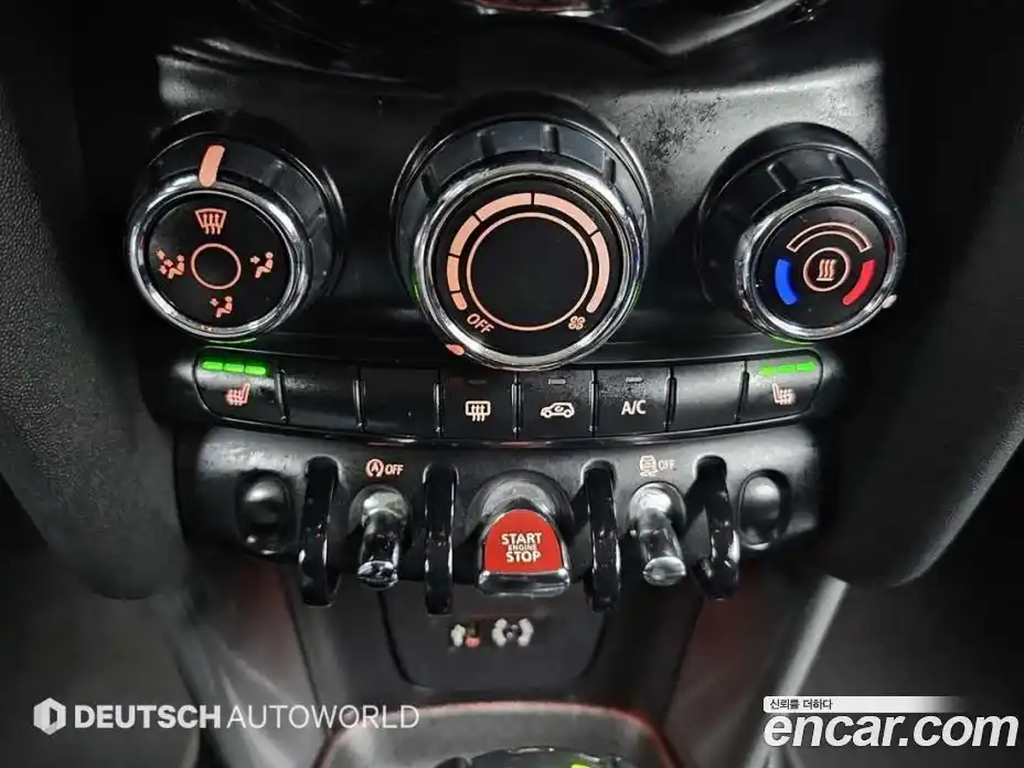 Mini Cooper 2015 1.5 Автомат в Москве № 211059, фото 17