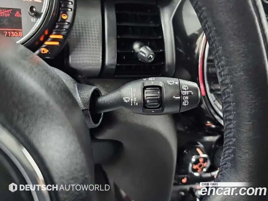 Mini Cooper 2015 1.5 Автомат в Москве № 211059, фото 18