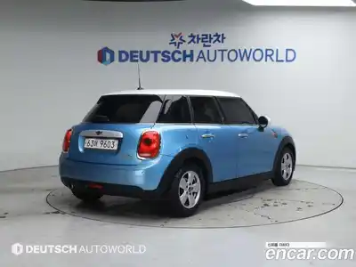 Mini Cooper 2015 1.5 Автомат в Москве № 211059, миниатюра 2