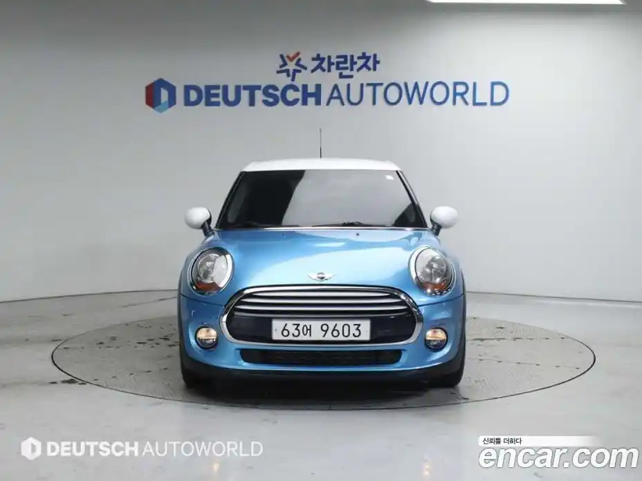 Mini Cooper 2015 1.5 Автомат в Москве № 211059, фото 3