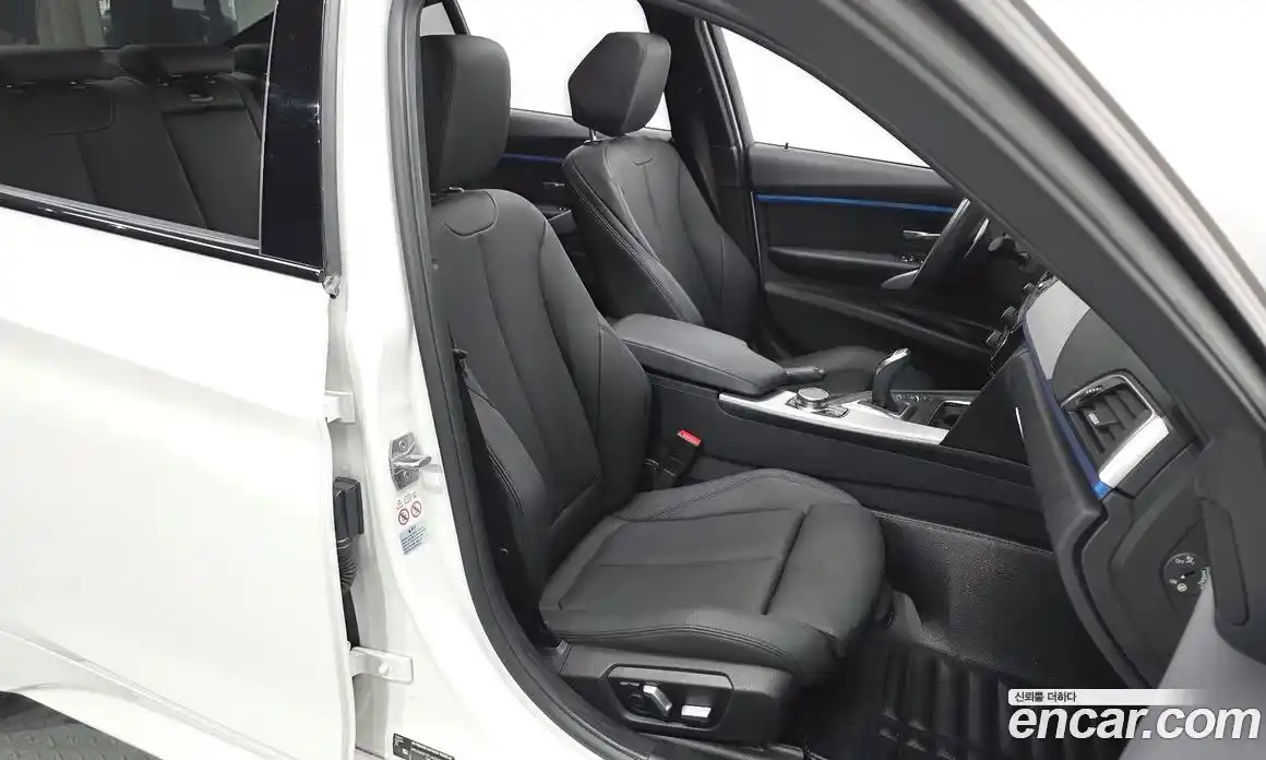 BMW 3-Series 2018 2.0 Автомат в Москве № 211487, фото 12