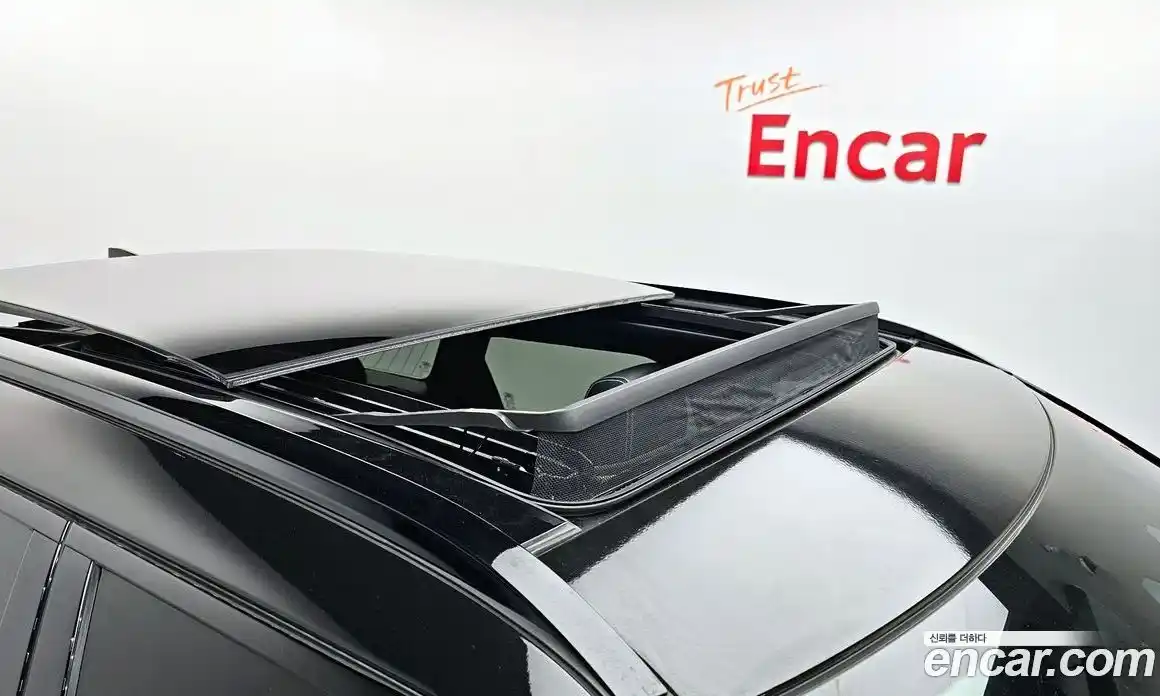 Land Rover Range-Rover Velar 2023 2.0 Автомат в Москве № 213441, фото 17