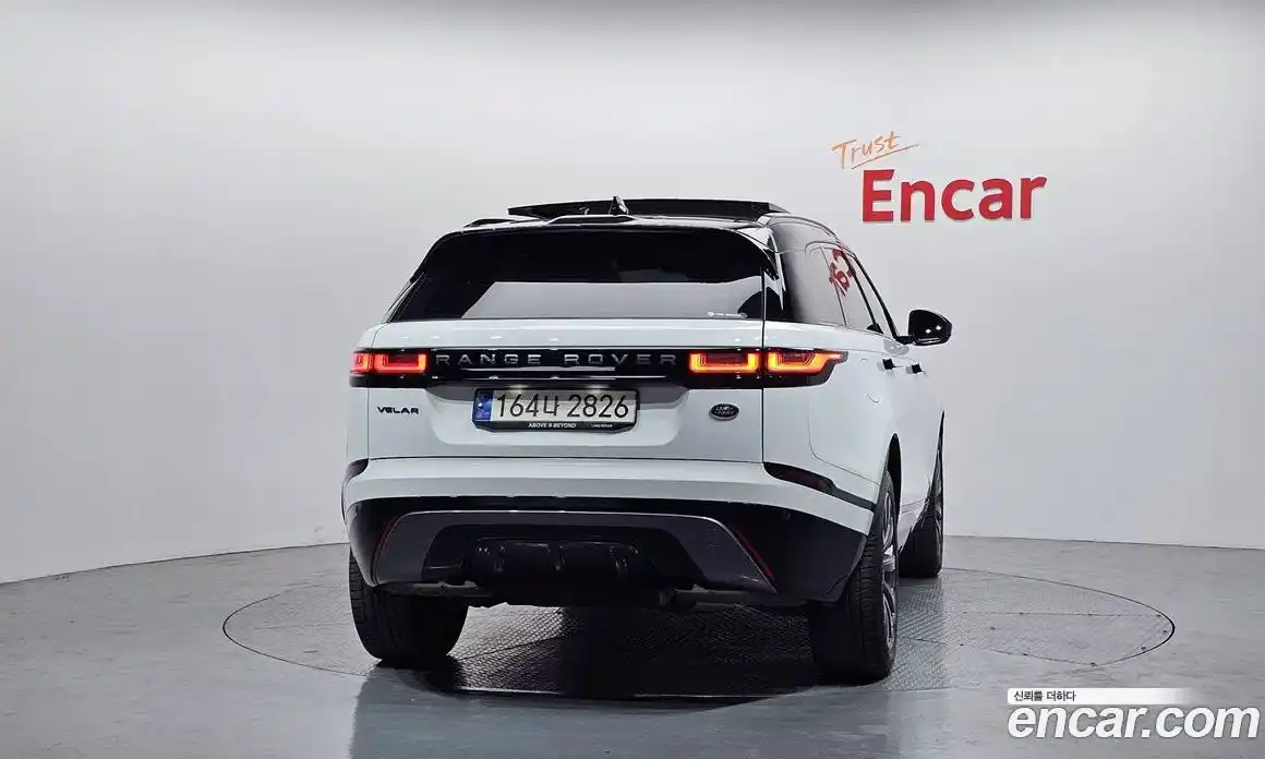 Land Rover Range-Rover Velar 2023 2.0 Автомат в Москве № 213441, фото 18