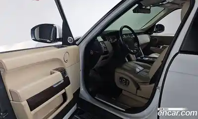Land Rover Range-Rover 2016 4.4 Автомат в Москве № 213768, миниатюра 8