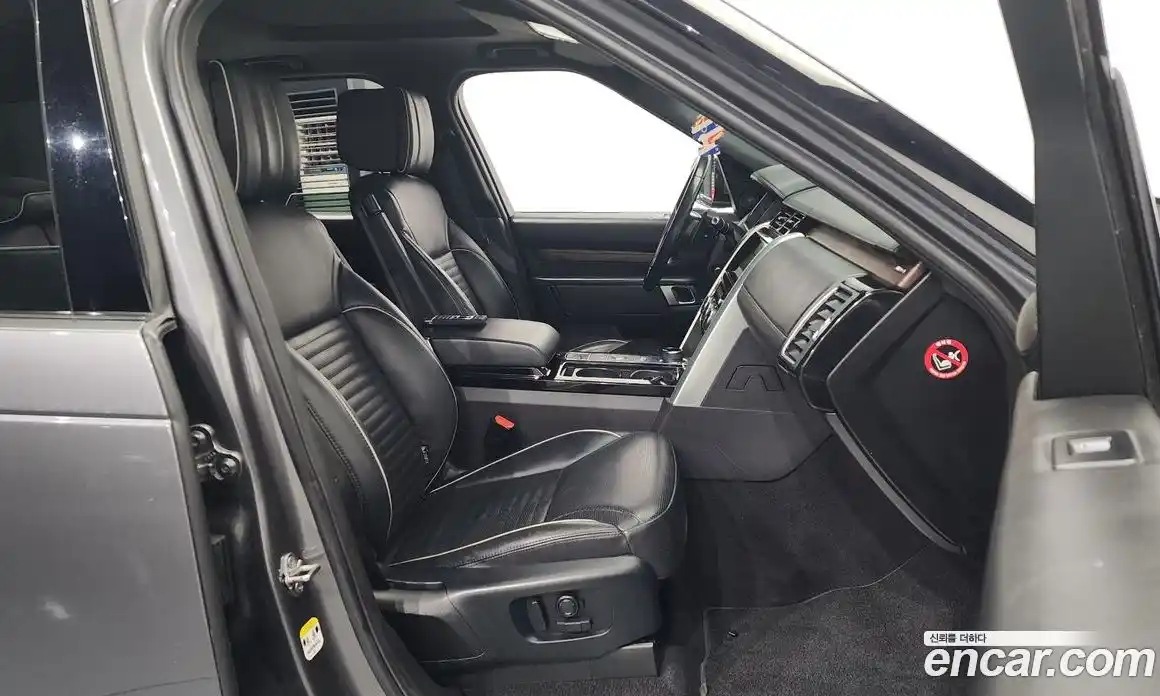 Land Rover Discovery 2019 3.0 Автомат в Москве № 213802, фото 17