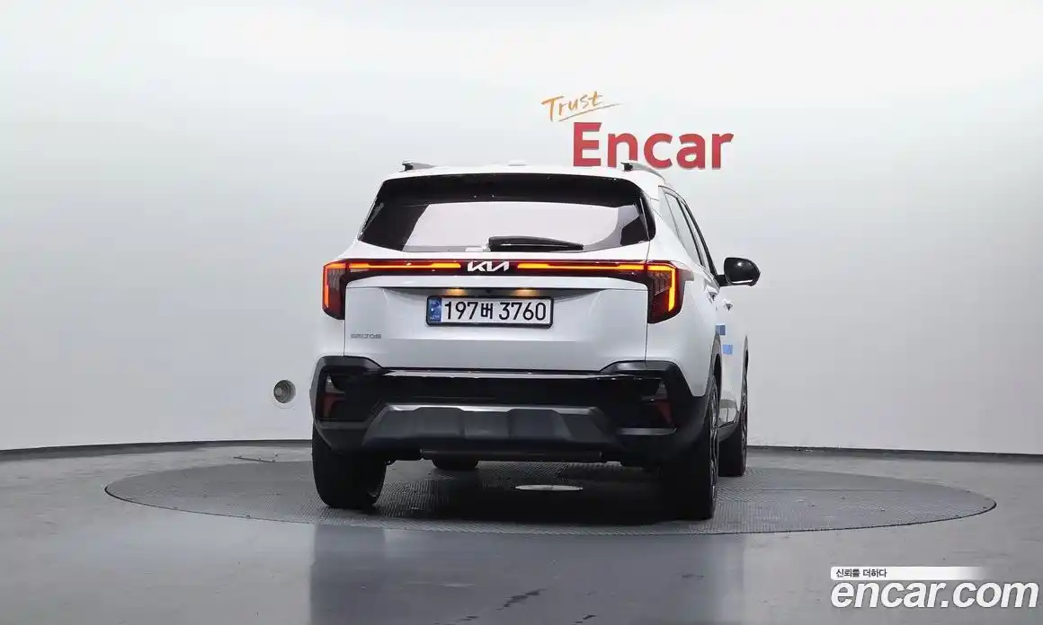 Kia Seltos 2024 1.6 Автомат в Москве № 21382, фото 4