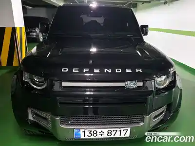 Land Rover Defender, 2025