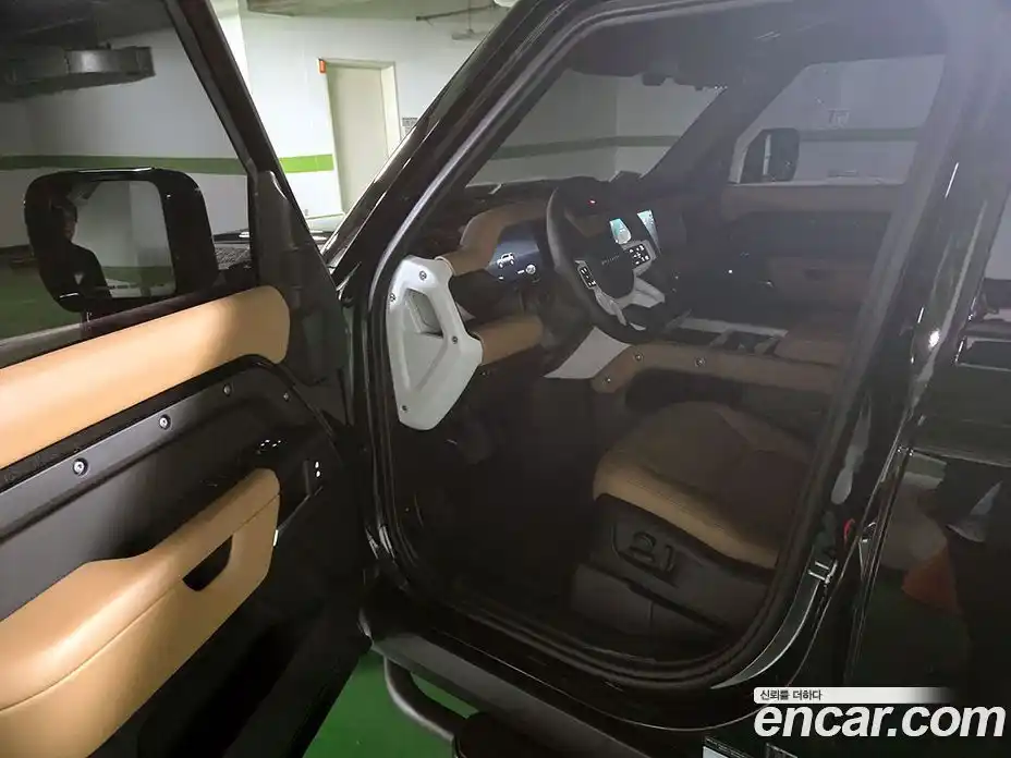 Land Rover Defender 2025 2.0 Автомат в Москве № 213869, фото 9