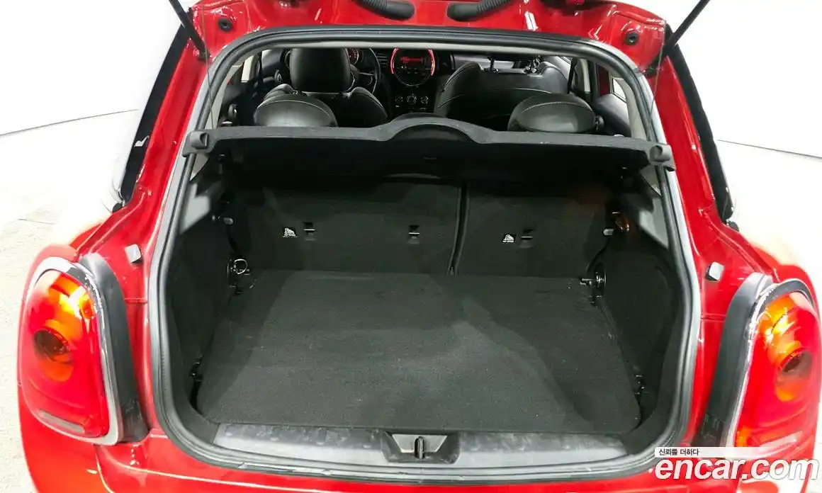 Mini Cooper 2015 1.5 Автомат в Москве № 214366, фото 20