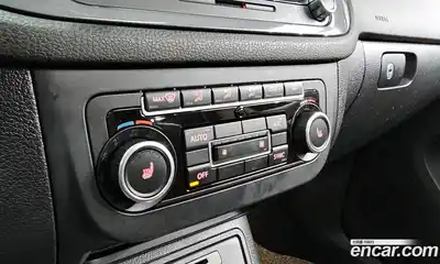 Volkswagen Tiguan 2015 2.0 Автомат в Москве № 215352, миниатюра 12