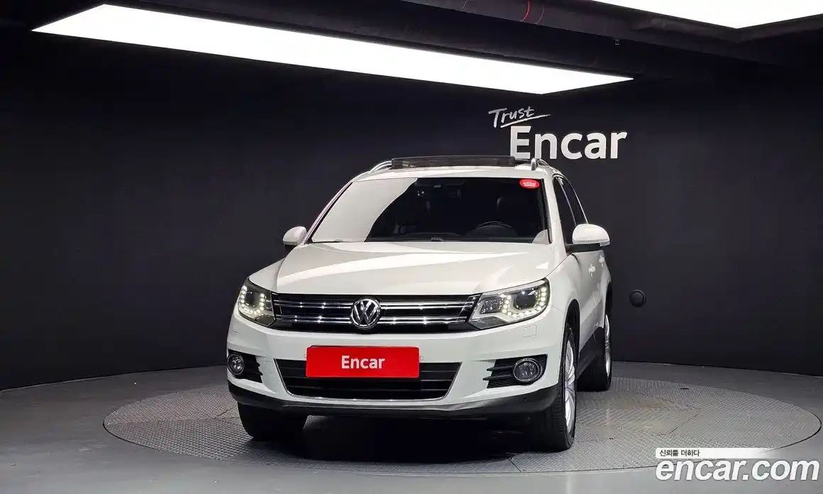Volkswagen Tiguan 2015 2.0 Автомат в Москве № 215352, фото 20