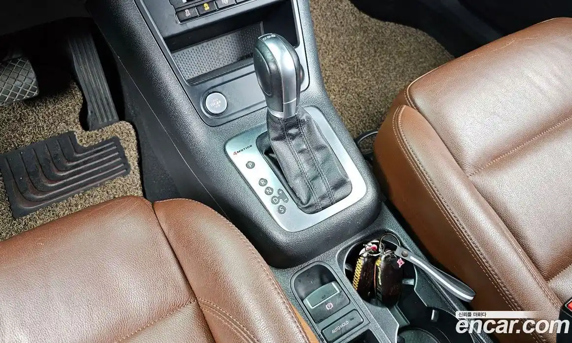 Volkswagen Tiguan 2015 2.0 Автомат в Москве № 215352, фото 4