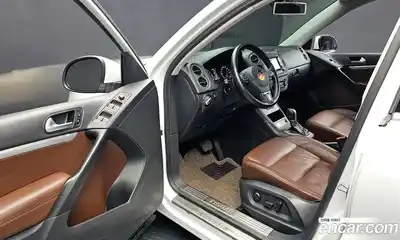 Volkswagen Tiguan 2015 2.0 Автомат в Москве № 215352, миниатюра 10