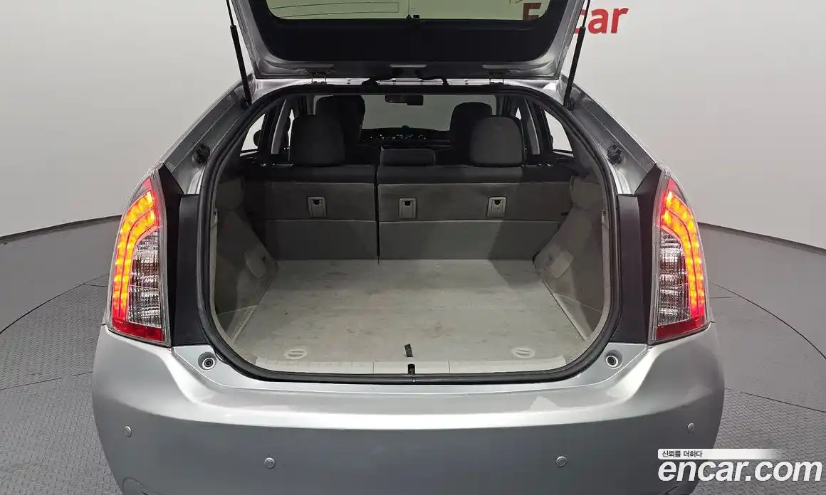 Toyota Prius 2013 1.8 Автомат в Москве № 215534, фото 20