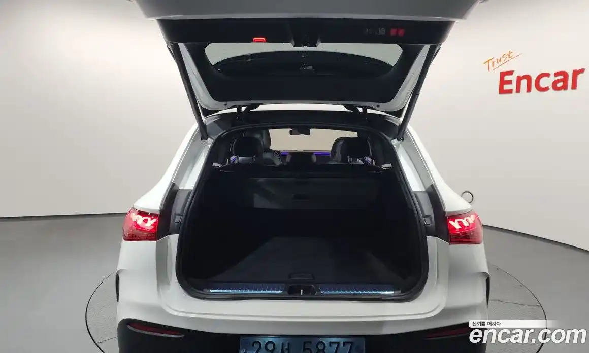 Mercedes-Benz EQE 2023 0.3 Автомат в Москве № 222952, фото 12