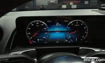 Mercedes-Benz GLB-Class 2023 2.0 Автомат в Москве № 223120, миниатюра 12