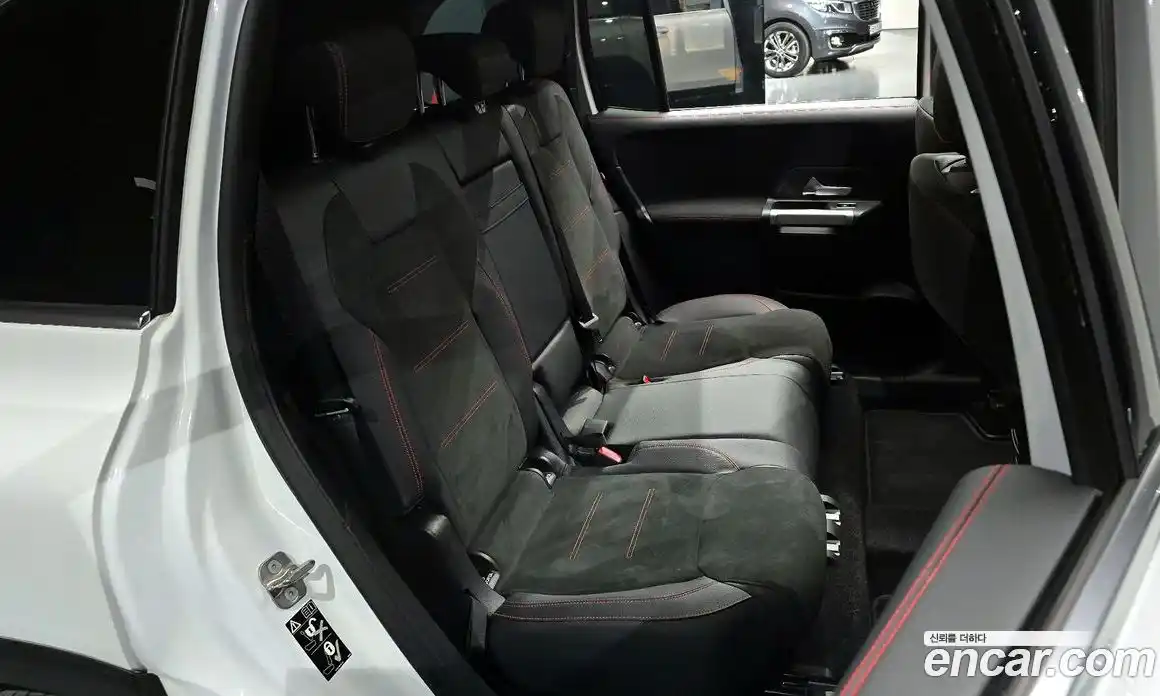 Mercedes-Benz GLB-Class 2023 2.0 Автомат в Москве № 223120, фото 18