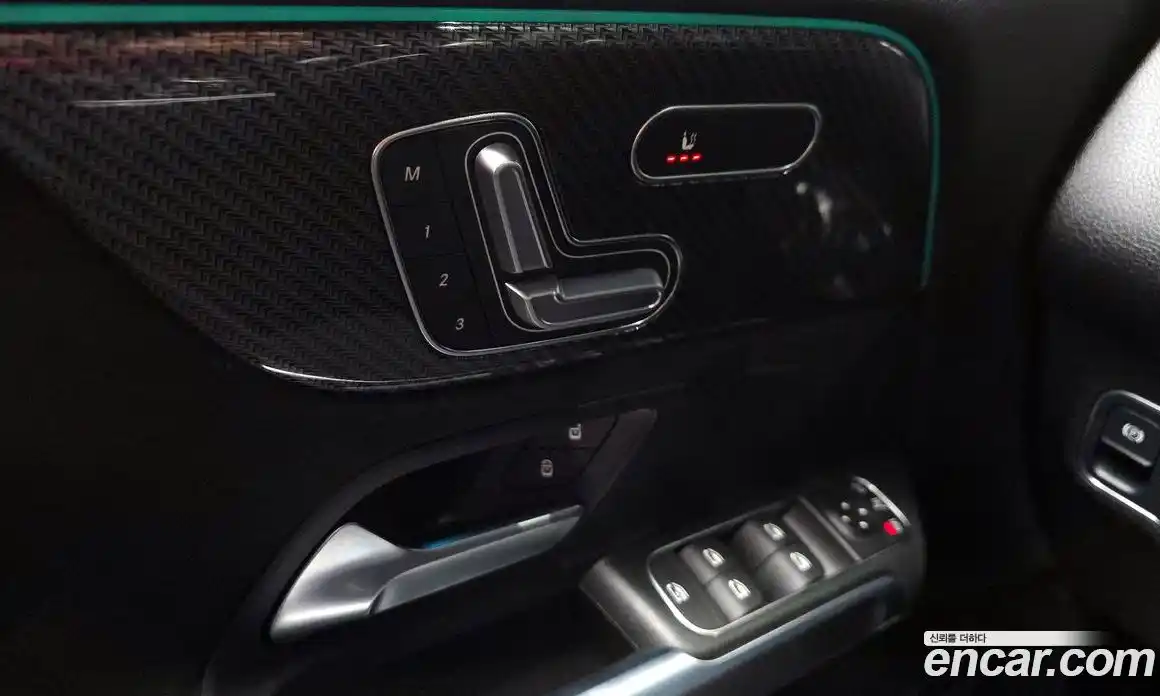 Mercedes-Benz GLB-Class 2023 2.0 Автомат в Москве № 223120, фото 4