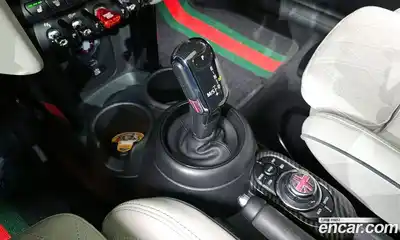 Mini Cooper 2023 2.0 Автомат в Москве № 223669, миниатюра 8