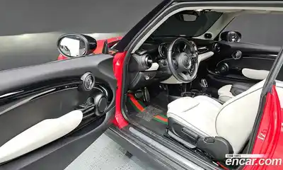 Mini Cooper 2023 2.0 Автомат в Москве № 223669, миниатюра 9