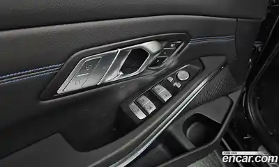 BMW 3-Series 2022 2.0 Автомат в Москве № 228308, миниатюра 2