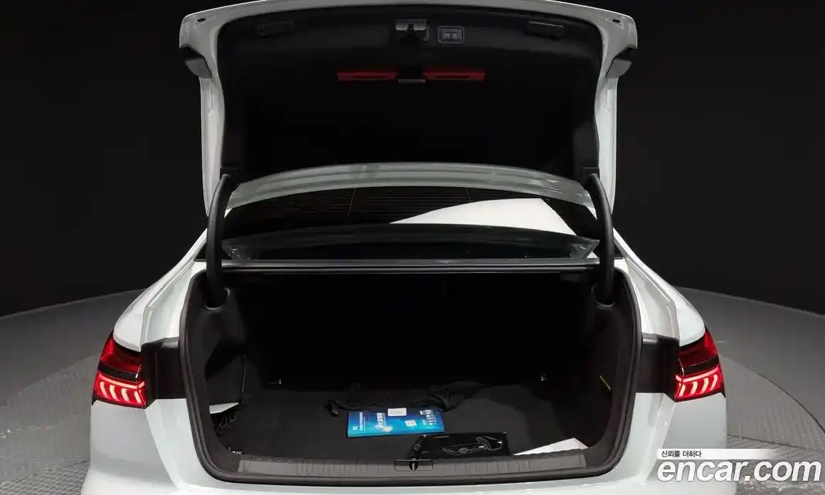 Audi A6 2022 2.0 Автомат в Москве № 229934, фото 16