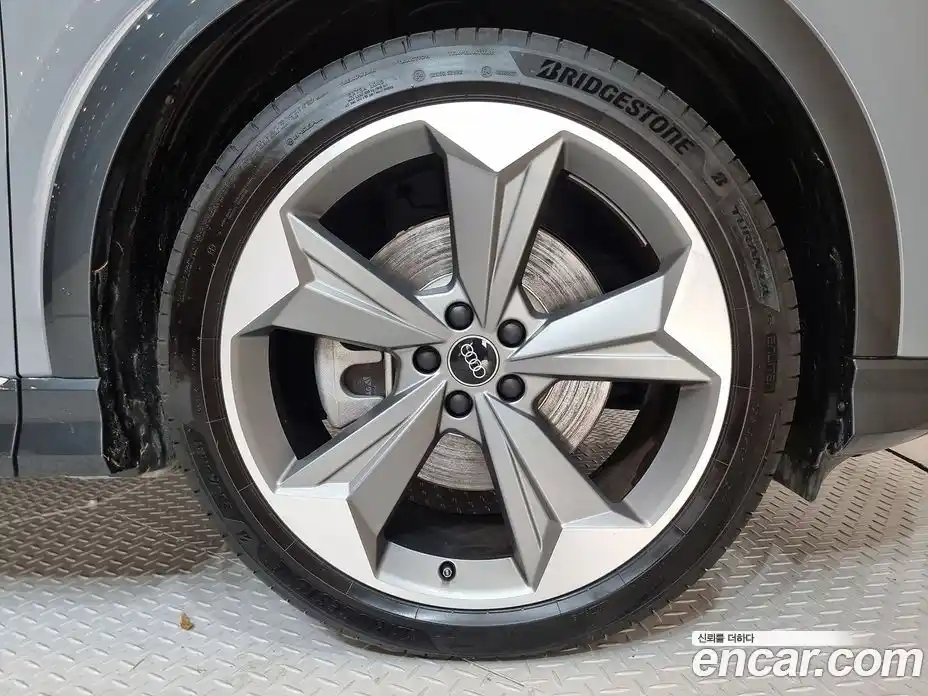 Audi Q4 e-tron 2025 0.2 Автомат в Москве № 230323, фото 5