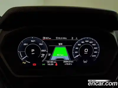 Audi Q4 e-tron 2025 0.2 Автомат в Москве № 230323, миниатюра 8