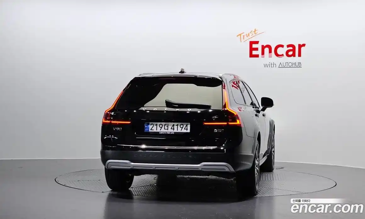 Volvo V90 2024 2.0 Автомат в Москве № 230387, фото 12