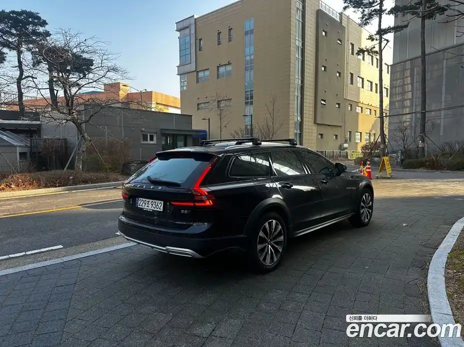 Volvo V90 2024 2.0 Автомат в Москве № 230876, фото 5