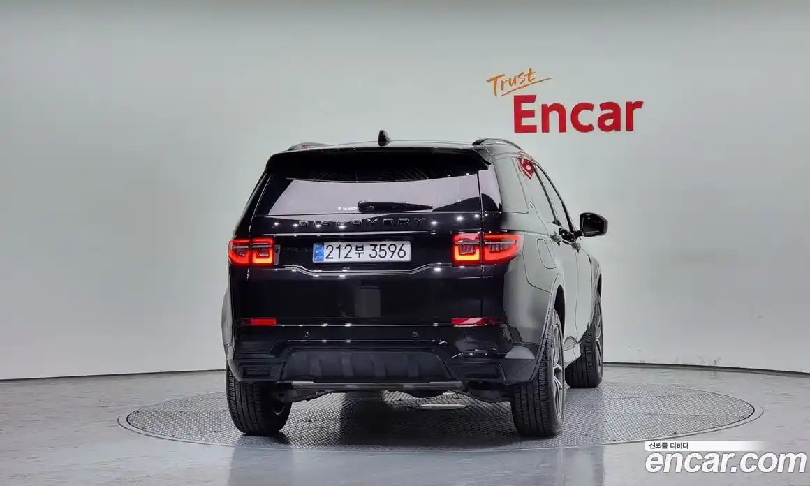 Land Rover Discovery Sport 2024 2.0 Автомат в Москве № 231142, фото 4